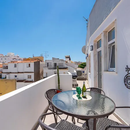 Stunning 2 Bedroom Old Town With Large Sunny Terrace 아파트 라고스
