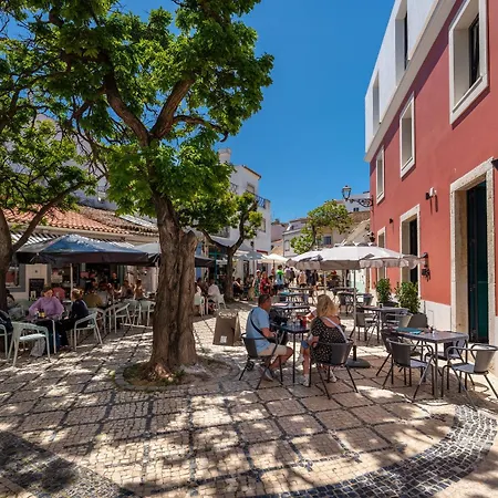 Stunning 2 Bedroom Old Town With Large Sunny Terrace *